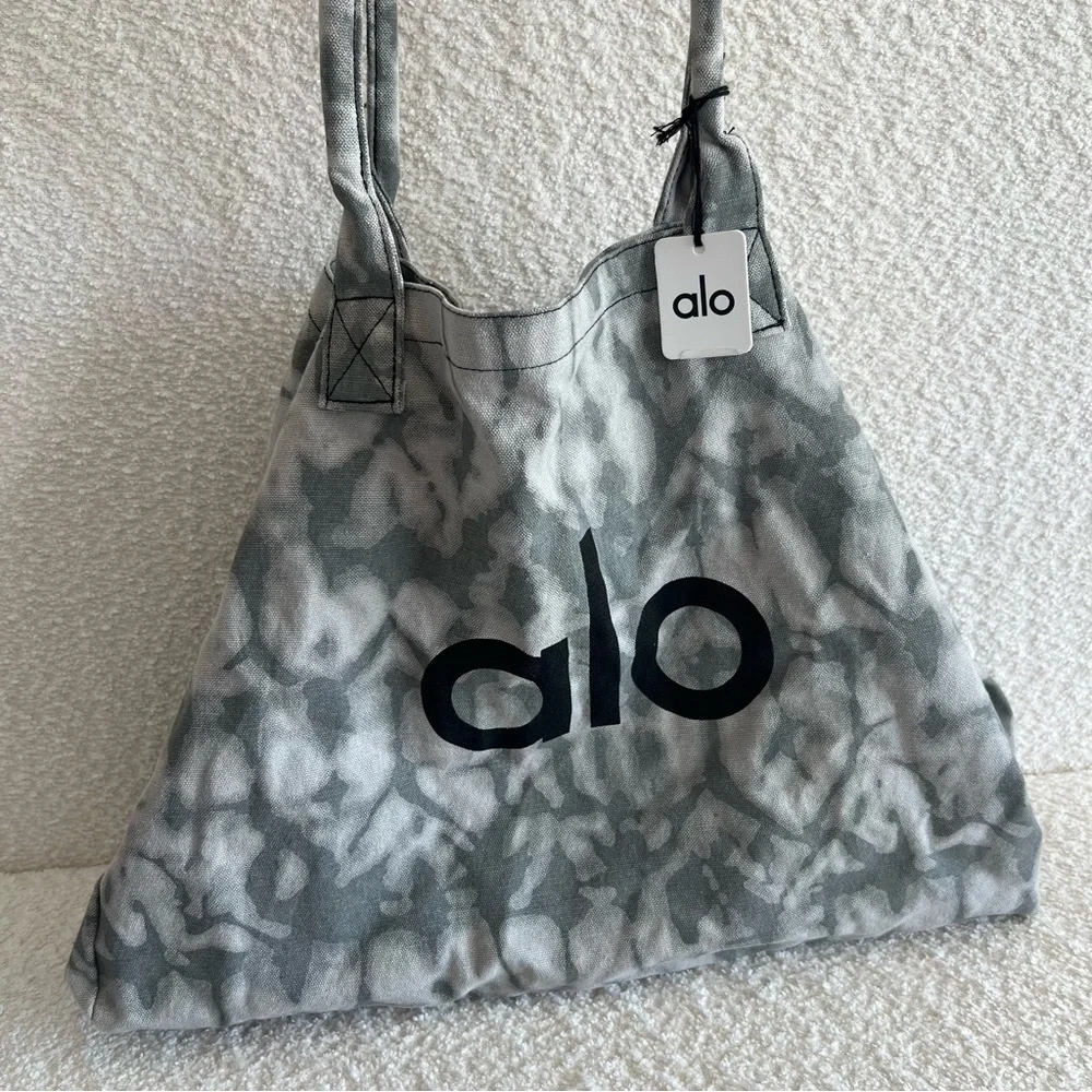 Alo‎ Yoga NWT Gray Tie Dye Shopper Tote Canvas Oversized Bag One Size